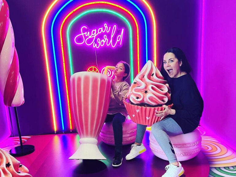 take-a-selfie-sugar-02